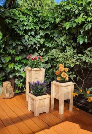 Holz Blumentopf Hochbeet Pflanzkübel auf der Terrasse oder dem Balkon 2D